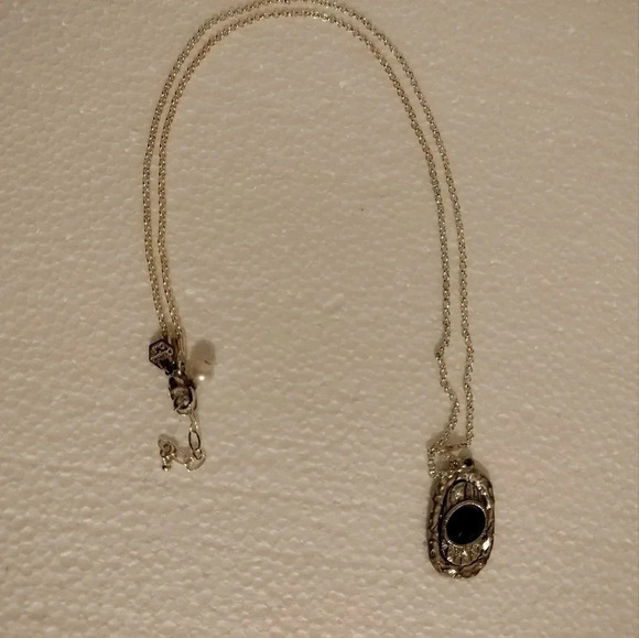 Origami Owl Silver Tone Pendant Necklace Black Gemstone - Picture 5 of 7